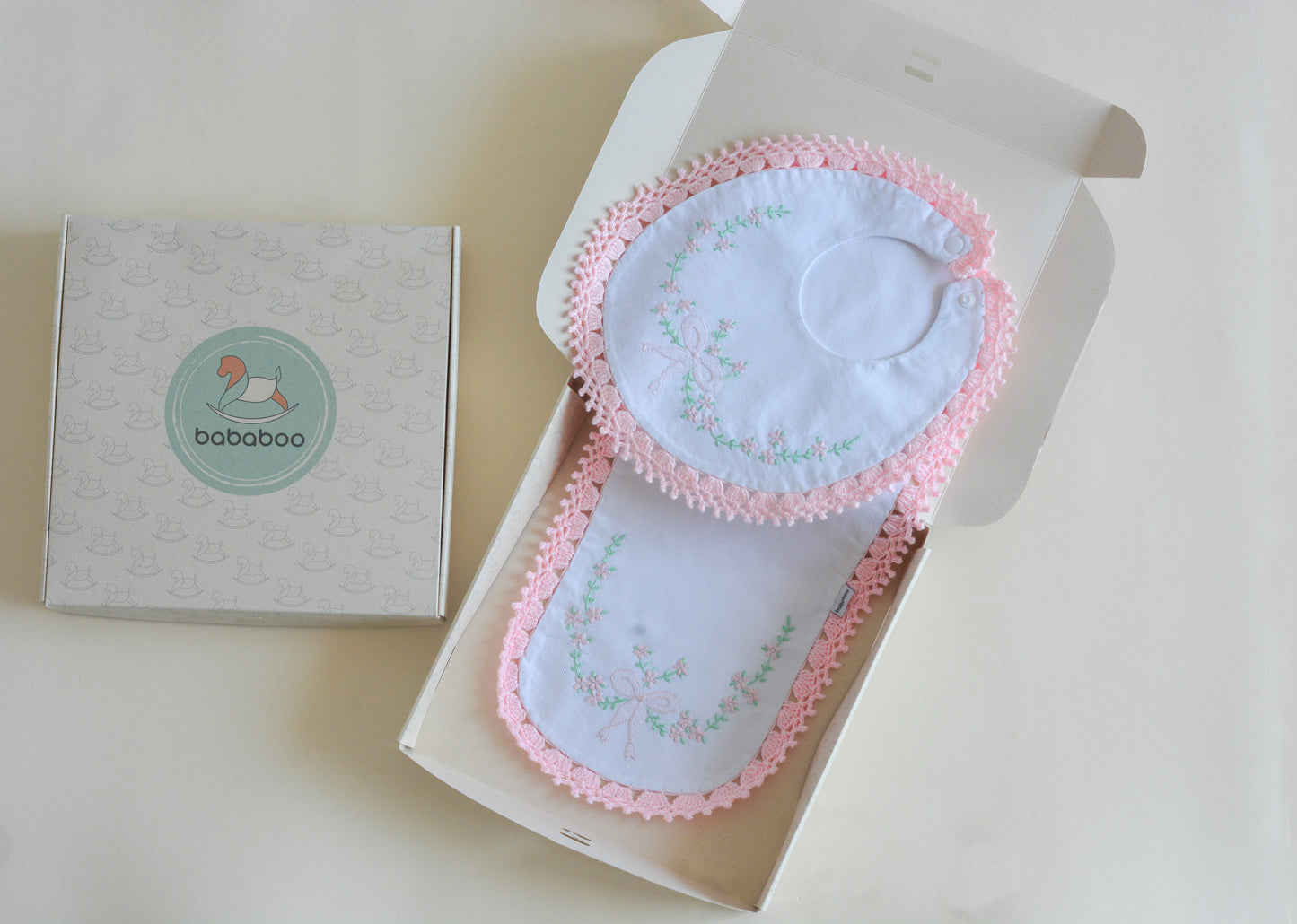 Set Babero y Sacagas Lazo - Rosado